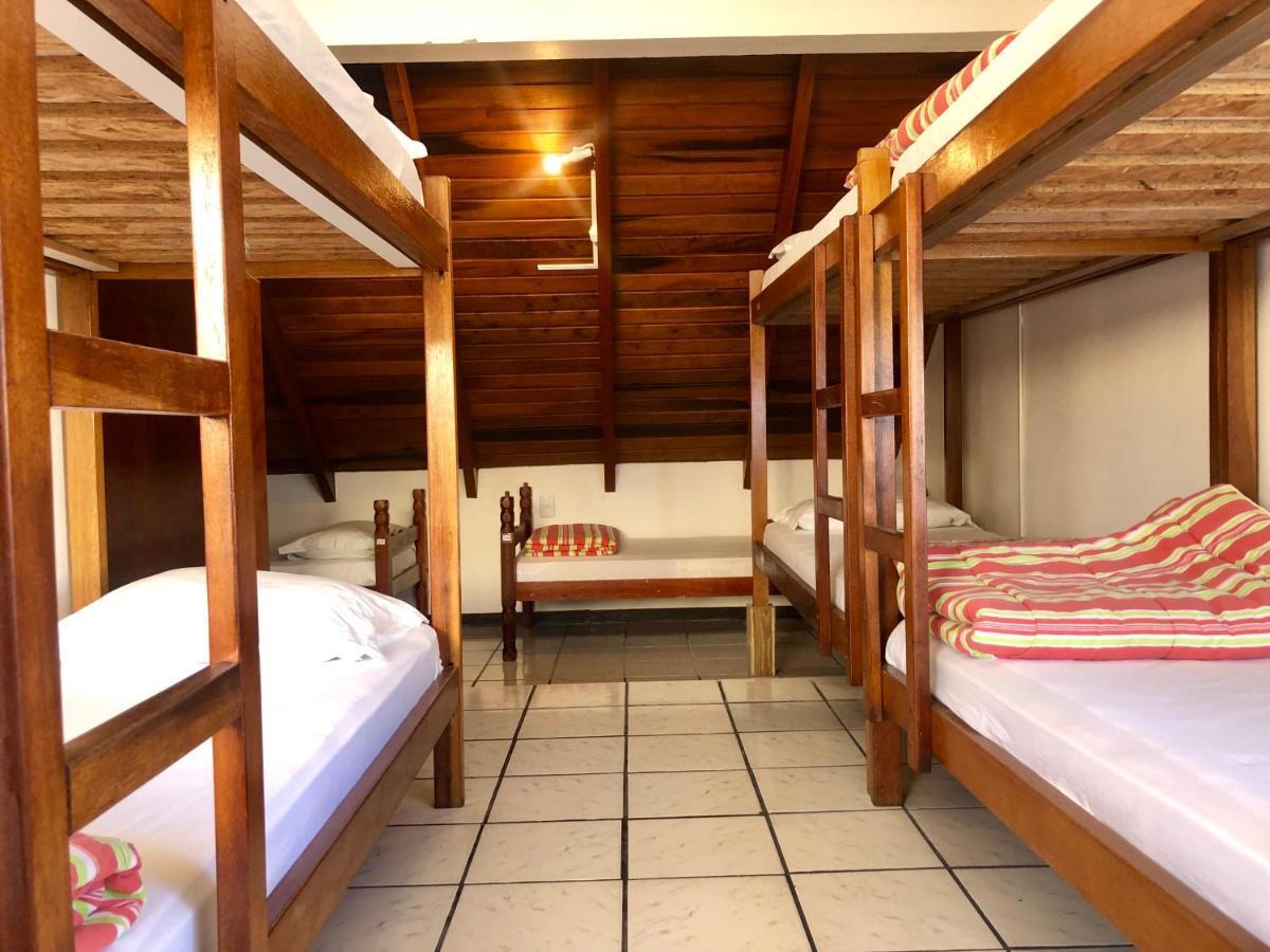 Quatro Ilhas Beach Hostel Бомбиняс Екстериор снимка