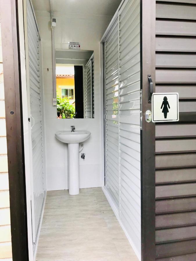 Quatro Ilhas Beach Hostel Бомбиняс Екстериор снимка