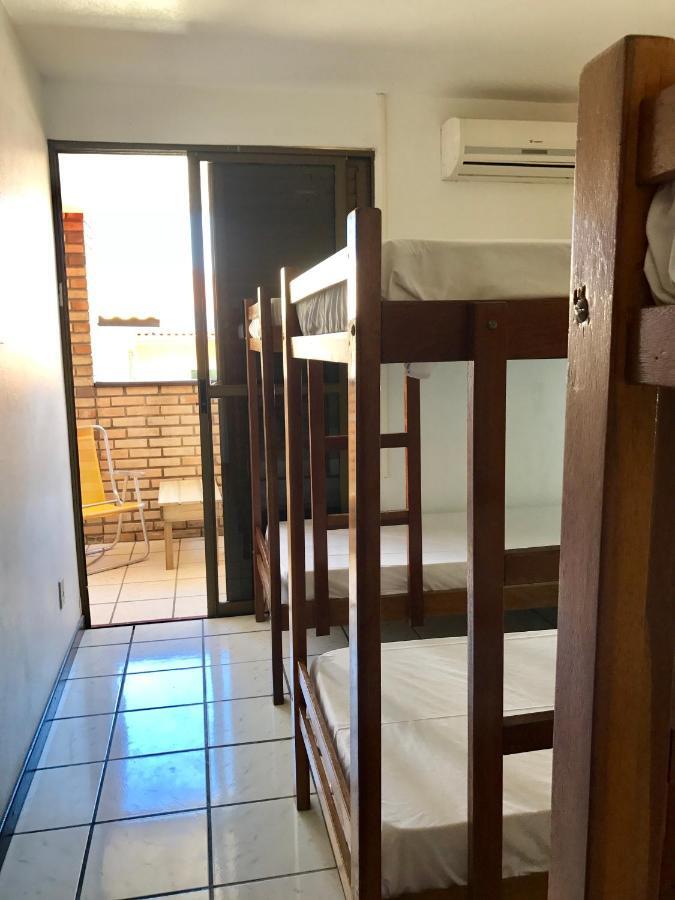 Quatro Ilhas Beach Hostel Бомбиняс Екстериор снимка
